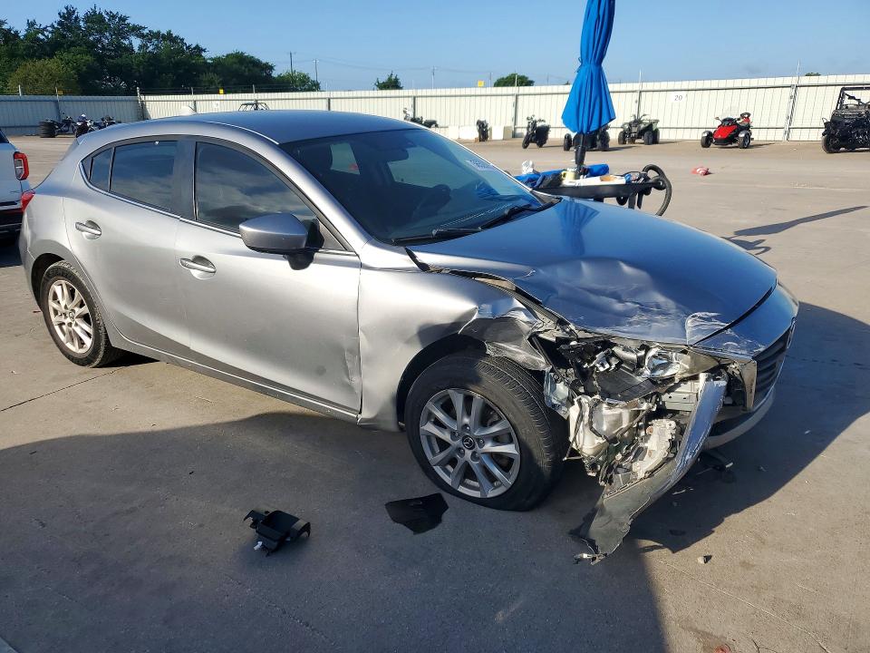 56526266 :رقم المزاد ، JM1BM1L78E1182222 vin ، 2014 Mazda 3 مزاد بيع