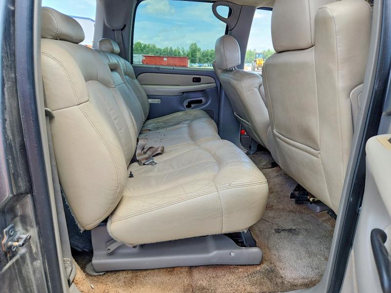 Продажа на аукционе авто 2000 Chevrolet Suburban, vin: 3GNFK16T4YG116599, номер лота: 57845256