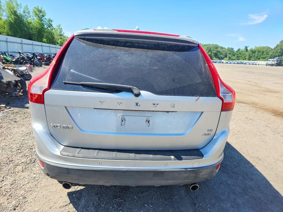 2010 Volvo Xc60 მანქანა იყიდება აუქციონზე, vin: YV4992DZ5A2019485, აუქციონის ნომერი: 57766396
