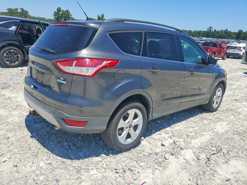 56240346 :رقم المزاد ، 1FMCU0G96FUB10697 vin ، 2015 Ford Escape مزاد بيع