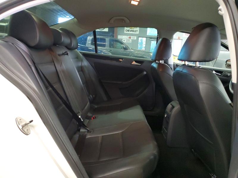 56136836 :رقم المزاد ، 3VW3L7AJ8EM360607 vin ، 2014 Volkswagen Jetta مزاد بيع