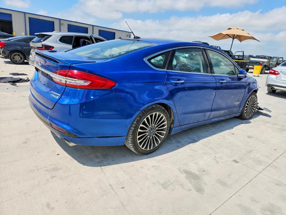 2017 Ford Fusion მანქანა იყიდება აუქციონზე, vin: 3FA6P0RU2HR399992, აუქციონის ნომერი: 56441116
