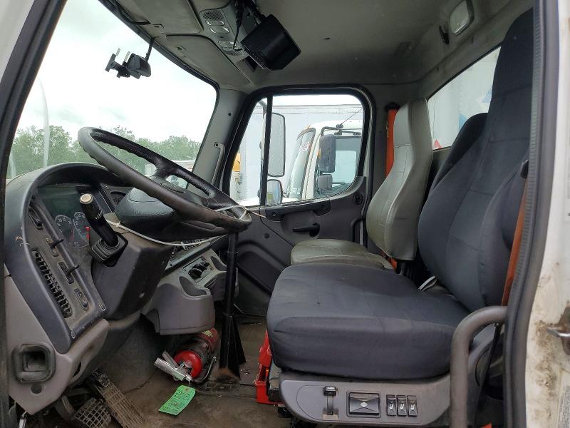 Продаж на аукціоні авто 2016 Freightliner M2, vin: 1FVHCYCYXGHHB4484, номер лоту: 57954186
