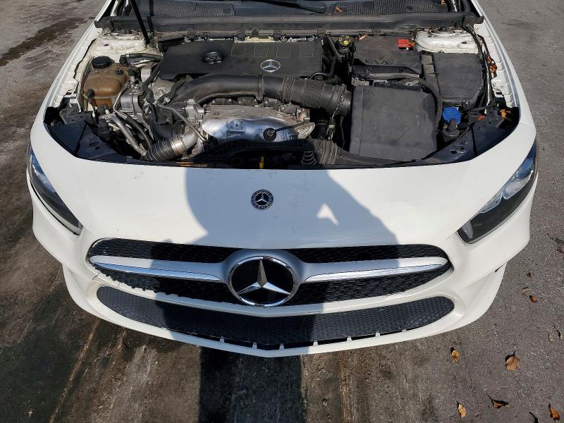55879976 :رقم المزاد ، W1K3G4EBXLW045707 vin ، 2020 Mercedes-benz A مزاد بيع