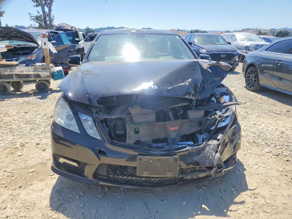 57600986 :رقم المزاد ، WDDHF5GBXBA264609 vin ، 2011 Mercedes-benz E مزاد بيع