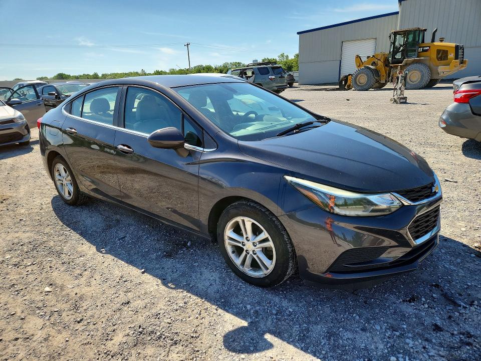 2017 Chevrolet Cruze მანქანა იყიდება აუქციონზე, vin: 1G1BE5SM8H7186552, აუქციონის ნომერი: 57295536