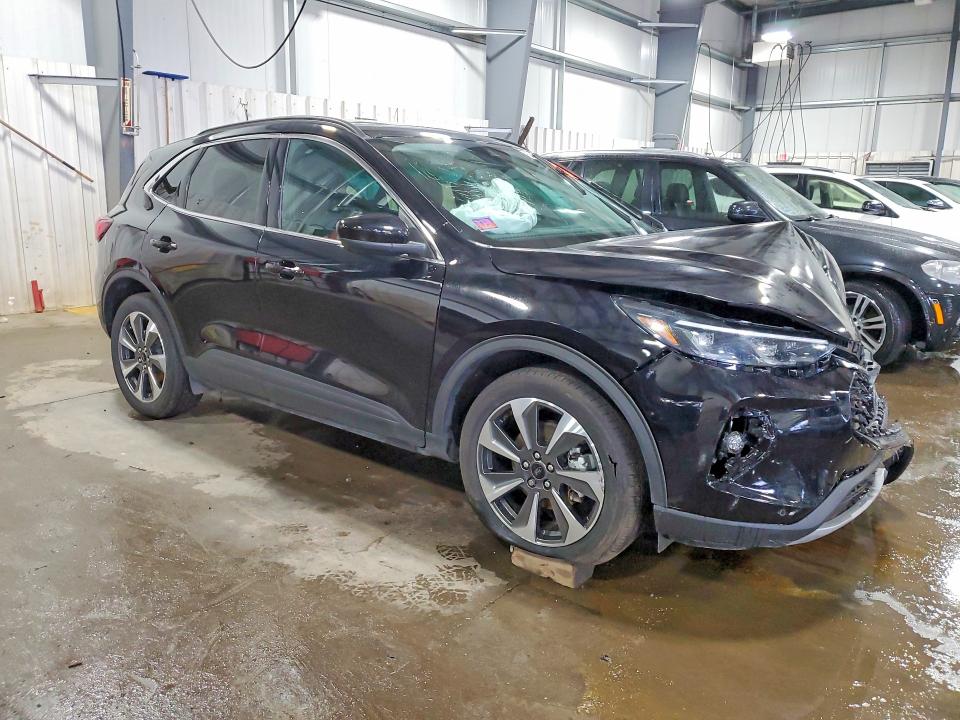 Продажа на аукционе авто 2023 Ford Escape, vin: 1FMCU9JA8PUB42589, номер лота: 56622646