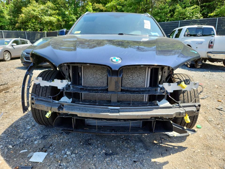 Продажа на аукционе авто 2017 Bmw X5, vin: 5UXKR0C34H0X82771, номер лота: 58793906