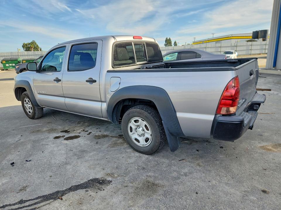 2015 Toyota Tacoma მანქანა იყიდება აუქციონზე, vin: 5TFJX4CN7FX048593, აუქციონის ნომერი: 55470036