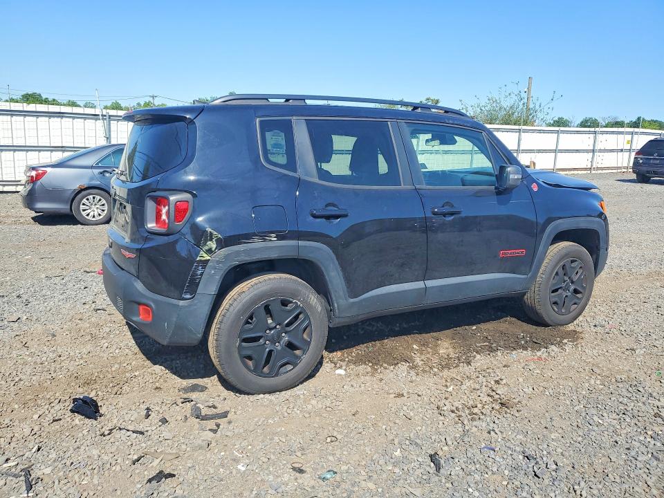 55445716 :رقم المزاد ، ZACCJBCB0JPJ08484 vin ، 2018 Jeep Renegade مزاد بيع