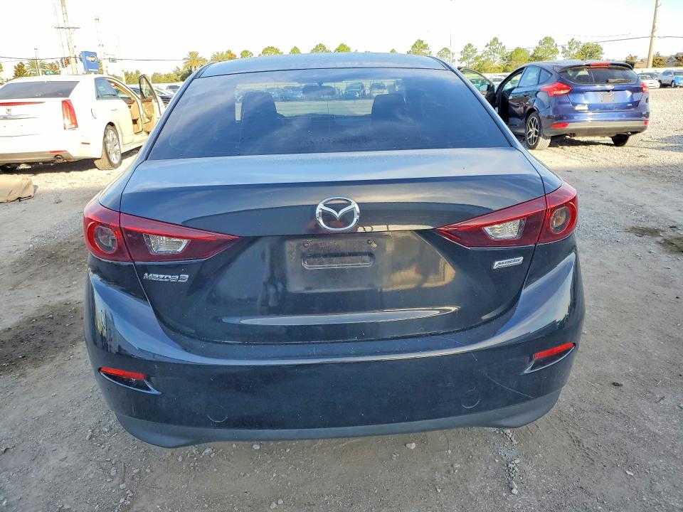 57906336 :رقم المزاد ، 3MZBM1U70FM218940 vin ، 2015 Mazda 3 مزاد بيع