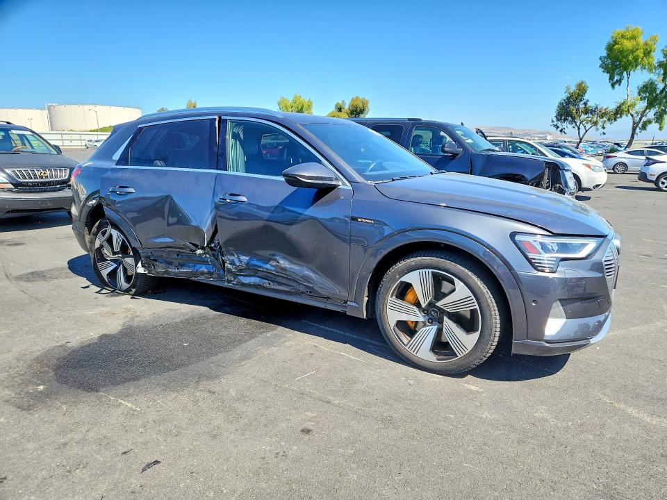Aukcja sprzedaży 2019 Audi E-tron, vin: WA1VAAGEXKB006688, numer aukcji: 56303646