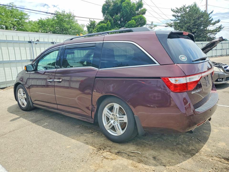 56250166 :رقم المزاد ، 5FNRL5H96DB059513 vin ، 2013 Honda Odyssey مزاد بيع