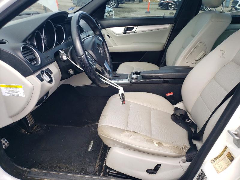57560686 :رقم المزاد ، WDDGF4HBXER305170 vin ، 2014 Mercedes-benz C مزاد بيع