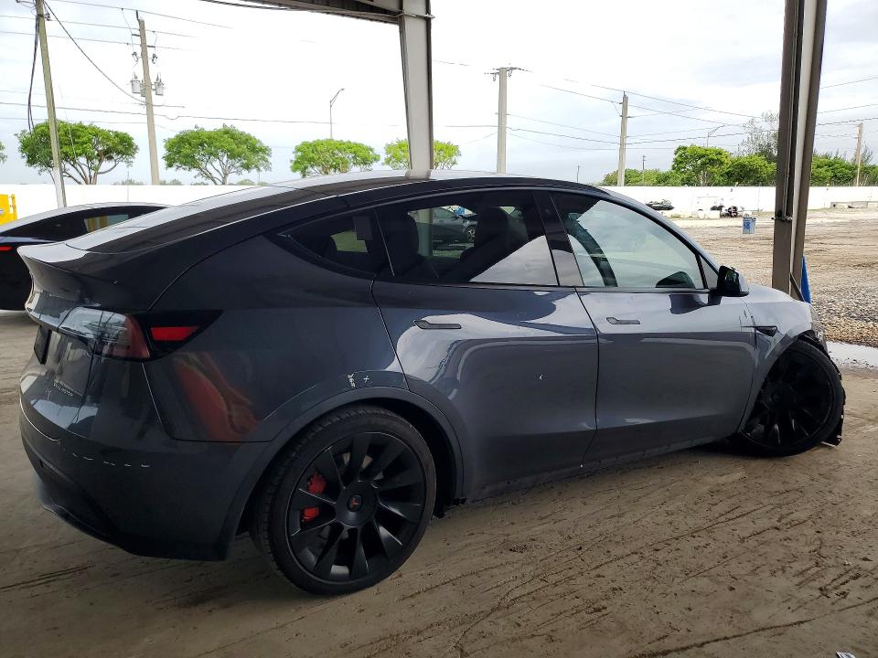 2020 Tesla Model Y მანქანა იყიდება აუქციონზე, vin: 5YJYGDEE0LF010947, აუქციონის ნომერი: 55775786