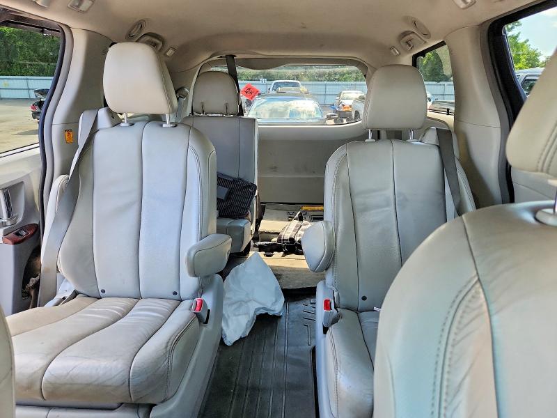 57167066 :رقم المزاد ، 5TDDK3DC0DS050398 vin ، 2013 Toyota Sienna مزاد بيع