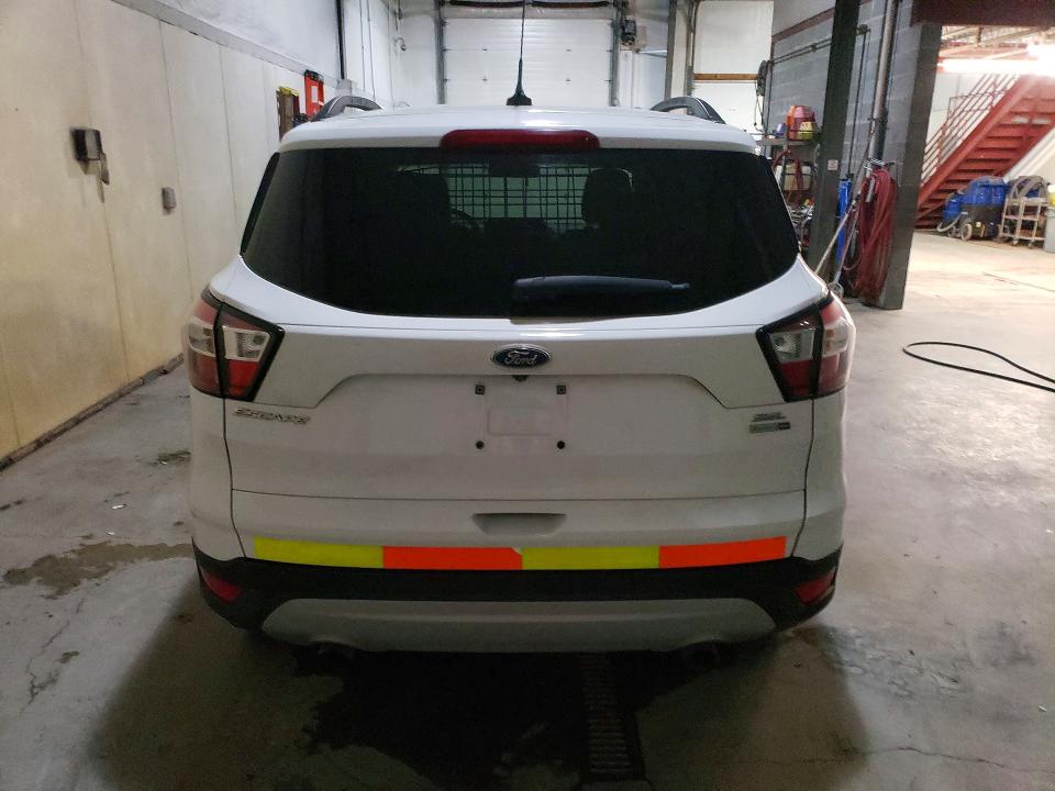 Продаж на аукціоні авто 2018 Ford Escape, vin: 1FMCU9HD5JUC89217, номер лоту: 92111395