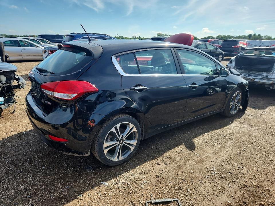 2016 Kia Forte მანქანა იყიდება აუქციონზე, vin: KNAFX5A83G5525927, აუქციონის ნომერი: 57899656
