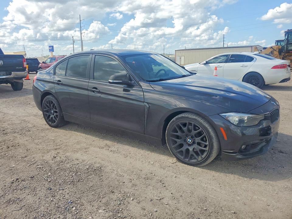56542786 :رقم المزاد ، WBA8E1G51GNT35161 vin ، 2016 Bmw 320 مزاد بيع