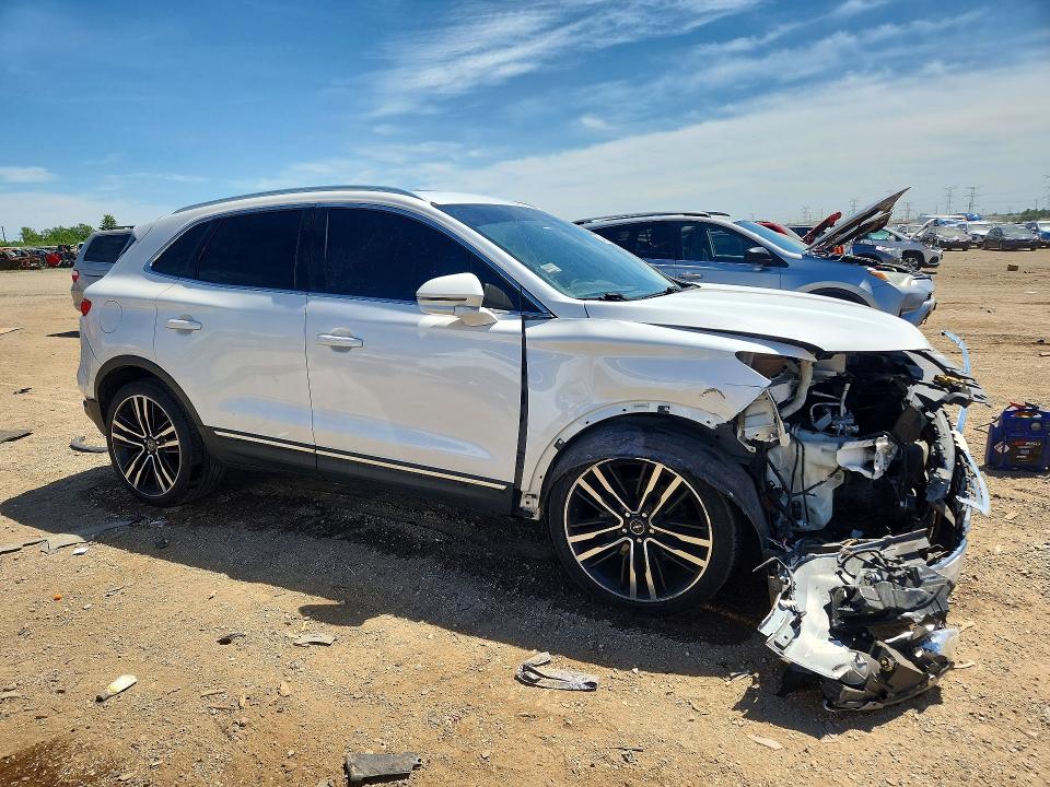 55865266 :رقم المزاد ، 5LMTJ4DH5HUL07629 vin ، 2017 Lincoln Mkc مزاد بيع