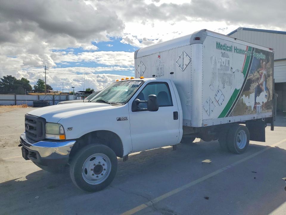 56549826 :رقم المزاد ، 1FDAF56S03EB73335 vin ، 2003 Ford F550 مزاد بيع