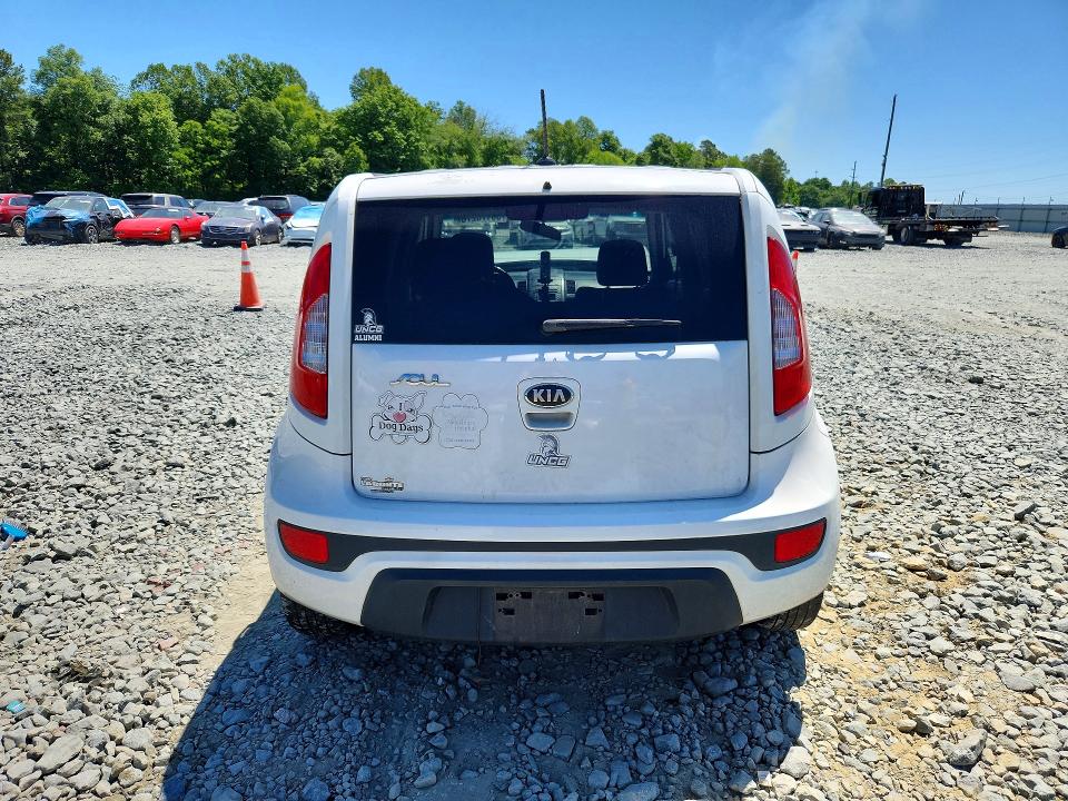 2013 Kia Soul მანქანა იყიდება აუქციონზე, vin: KNDJT2A60D7500943, აუქციონის ნომერი: 56170276