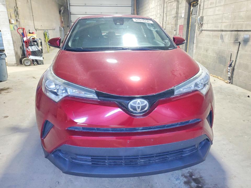 57514236 :رقم المزاد ، NMTKHMBX0JR054642 vin ، 2018 Toyota C-hr مزاد بيع