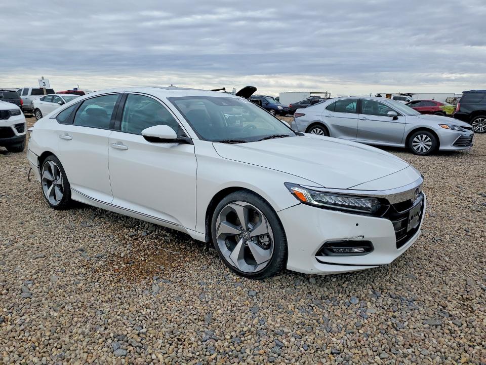 2019 Honda Accord მანქანა იყიდება აუქციონზე, vin: 1HGCV2F95KA015964, აუქციონის ნომერი: 56040096