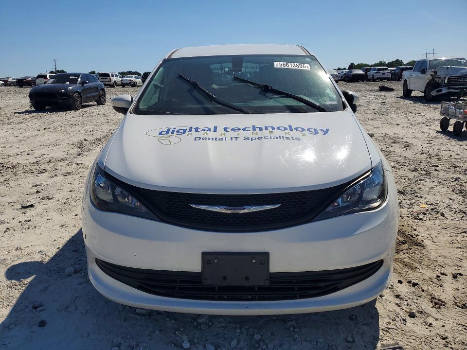 2020 Chrysler Voyager მანქანა იყიდება აუქციონზე, vin: 2C4RC1AG7LR141738, აუქციონის ნომერი: 55613806