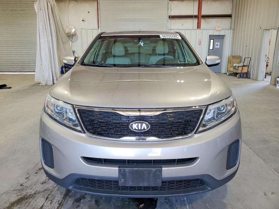 56755426 :رقم المزاد ، 5XYKTCA62FG613955 vin ، 2015 Kia Sorento مزاد بيع