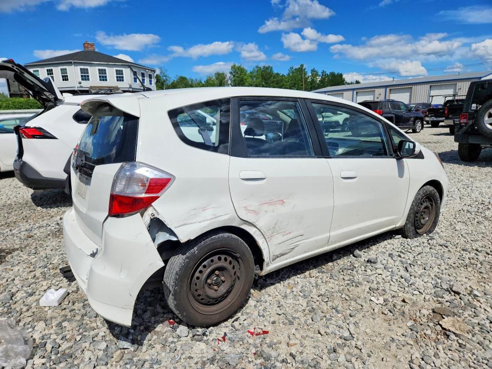 57185776 :رقم المزاد ، JHMGE8H32DC037017 vin ، 2013 Honda Fit مزاد بيع