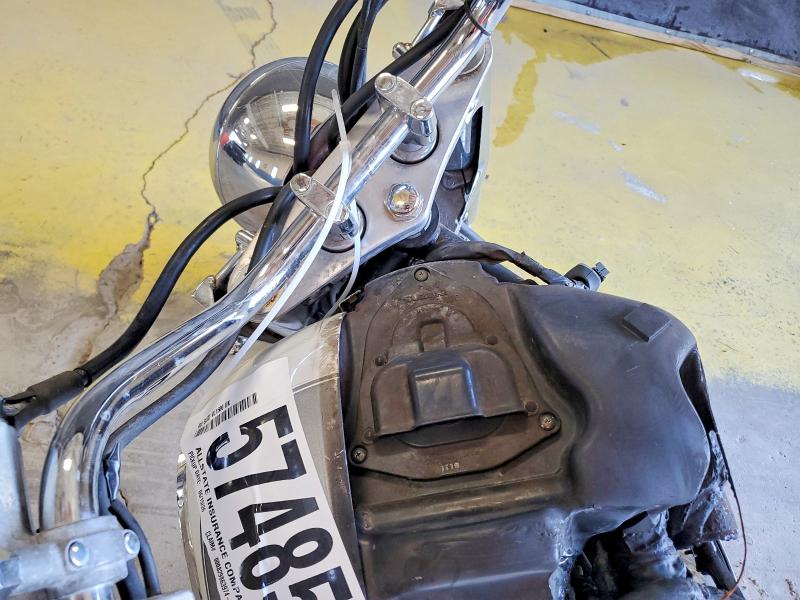 57485446 :رقم المزاد ، JS1VY51A022100491 vin ، 2002 Suzuki Vl1500 مزاد بيع