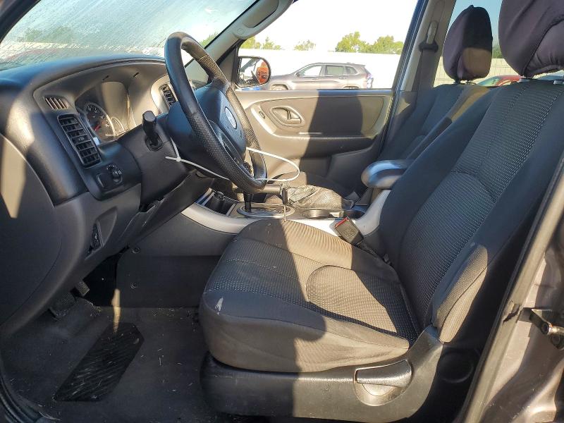 55693716 :رقم المزاد ، 4F2CZ04155KM09225 vin ، 2005 Mazda Tribute مزاد بيع