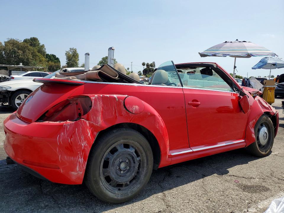 85971125 :رقم المزاد ، 3VW5P7AT1DM822728 vin ، 2013 Volkswagen Beetle مزاد بيع