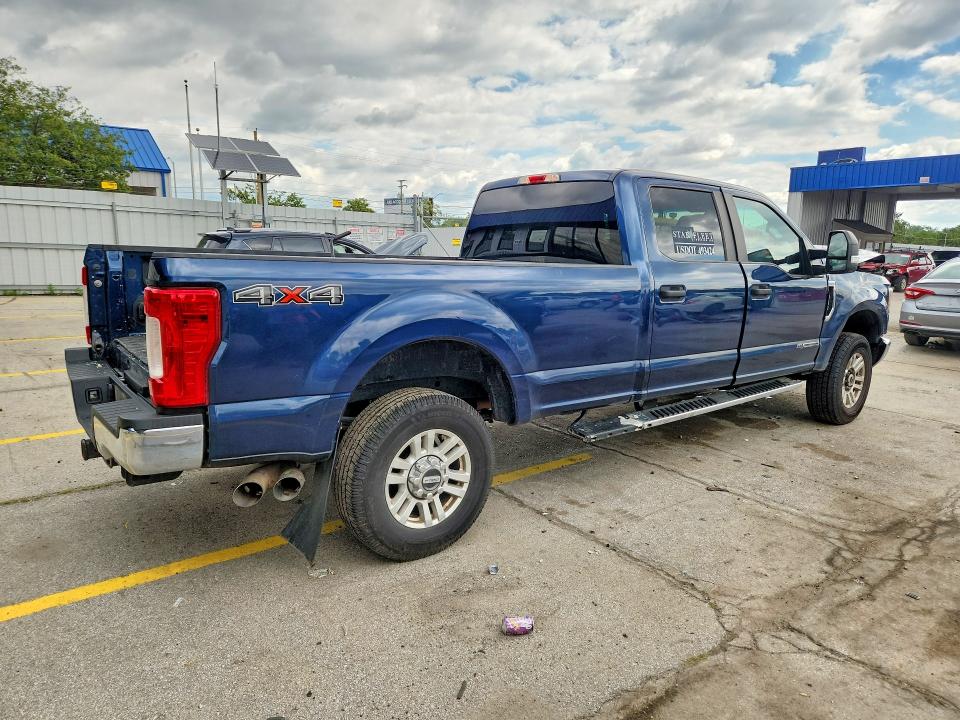 57906536 :رقم المزاد ، 1FT7W2BT0HEE00526 vin ، 2017 Ford F250 مزاد بيع