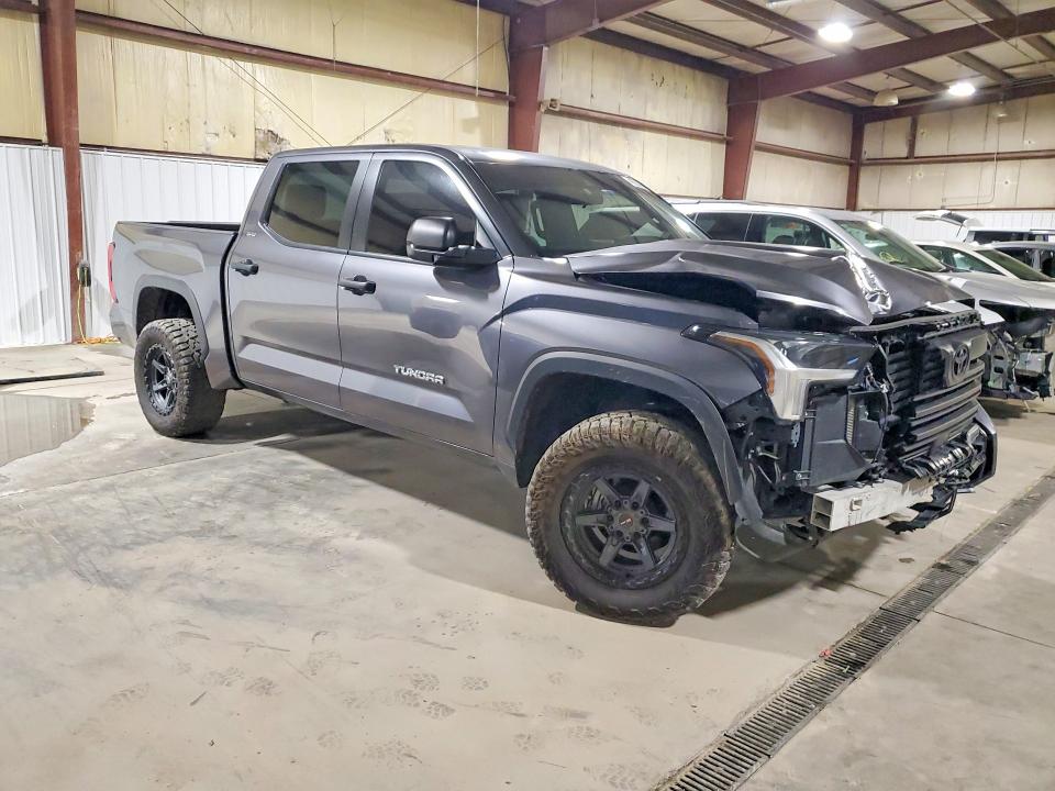 53142976 :رقم المزاد ، 5TFLA5DB8SX261664 vin ، 2025 Toyota Tundra مزاد بيع