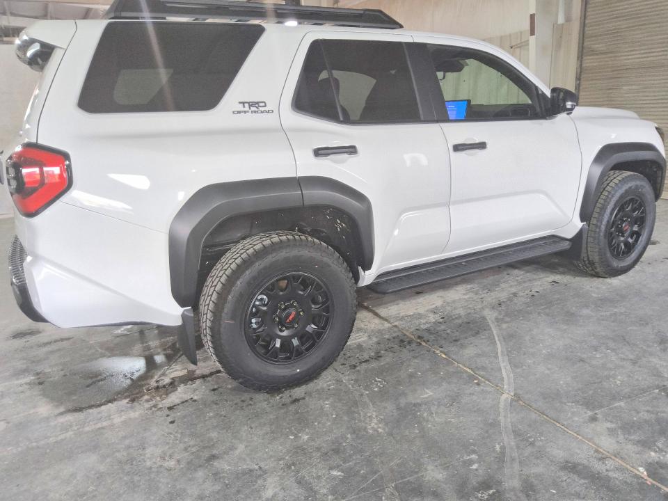 Продаж на аукціоні авто 2026 Toyota 4runner, vin: JTEVA5BR6T5097459, номер лоту: 54538546