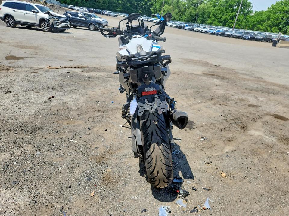 Продаж на аукціоні авто 2023 Bmw S 1000, vin: WB10E4309P6H91317, номер лоту: 56565716
