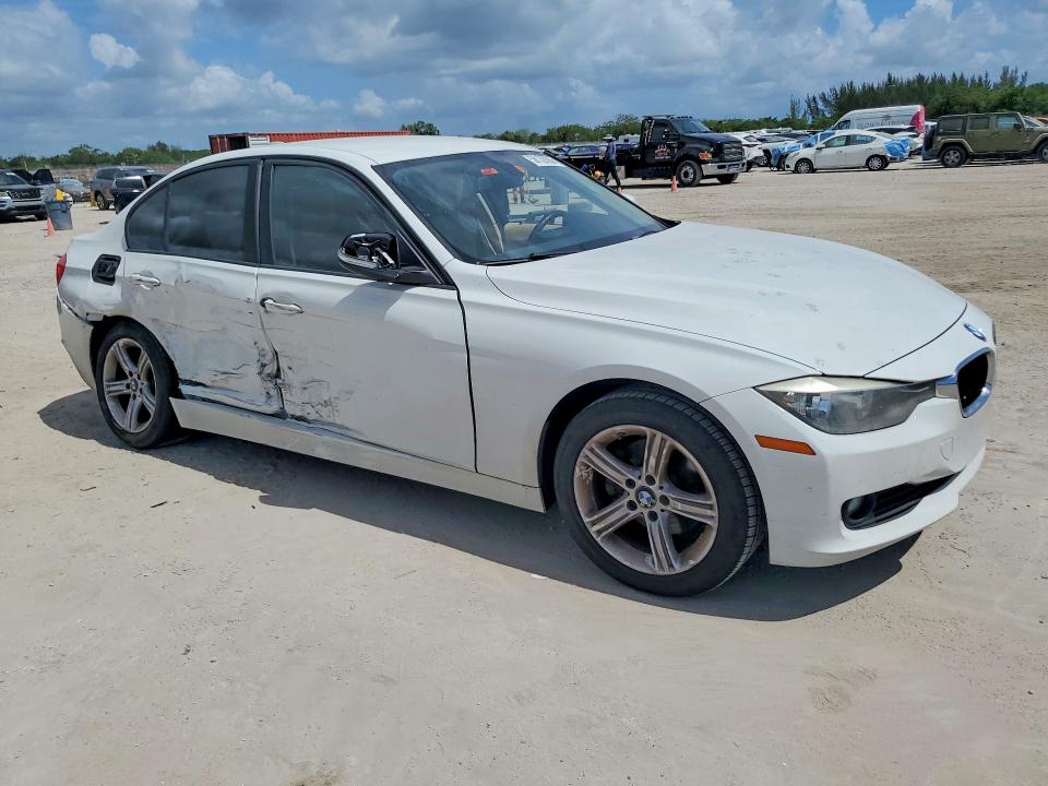 2015 Bmw 320 მანქანა იყიდება აუქციონზე, vin: WBA3B1G56FNT04280, აუქციონის ნომერი: 58139286