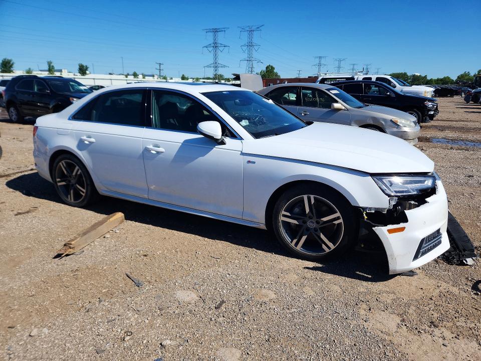 57052706 :رقم المزاد ، WAUENAF46JA104380 vin ، 2018 Audi A4 مزاد بيع