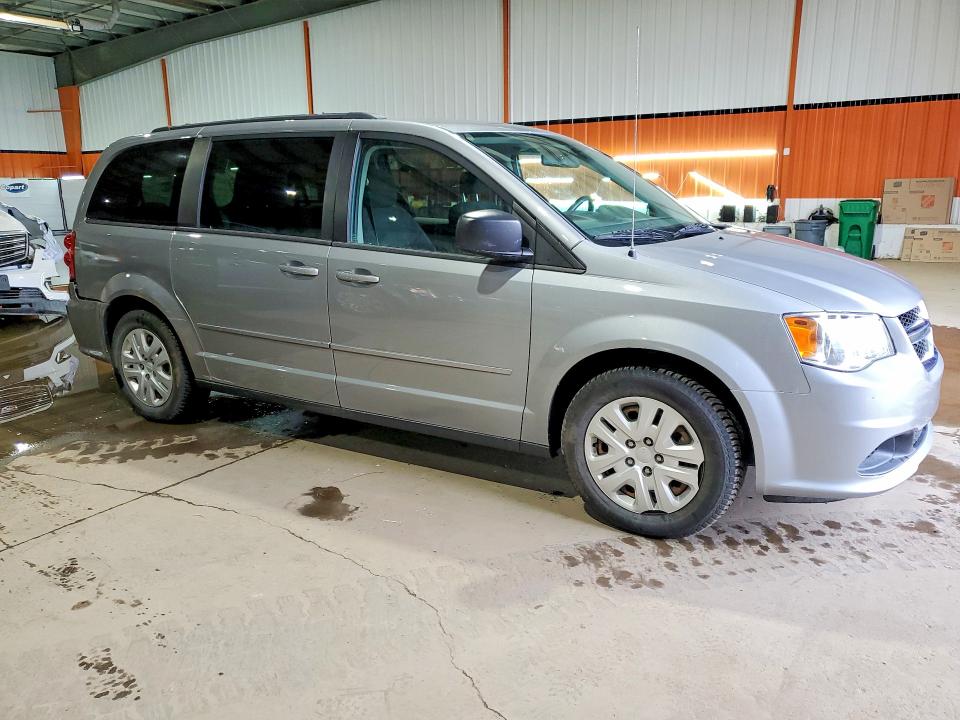 2015 Dodge Grand Caravan მანქანა იყიდება აუქციონზე, vin: 2C4RDGBG7FR622561, აუქციონის ნომერი: 55870846
