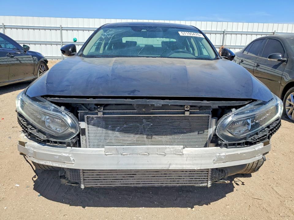 Продажа на аукционе авто 2018 Honda Accord, vin: 1HGCV1F51JA117560, номер лота: 57195476