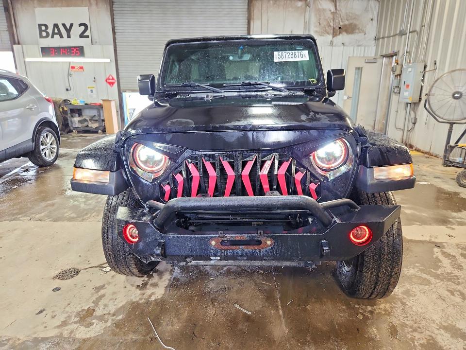 58728876 :رقم المزاد ، 1C4HJXEG4JW116766 vin ، 2018 Jeep Wrangler Unlimited مزاد بيع