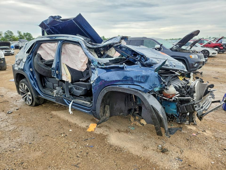 2021 Volkswagen Atlas Cross Sport მანქანა იყიდება აუქციონზე, vin: 1V2SE2CA3MC211545, აუქციონის ნომერი: 59131296
