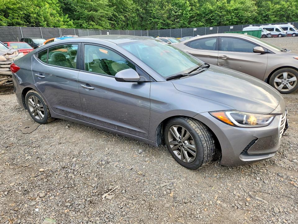 58839536 :رقم المزاد ، 5NPD84LF9JH283861 vin ، 2018 Hyundai Elantra مزاد بيع