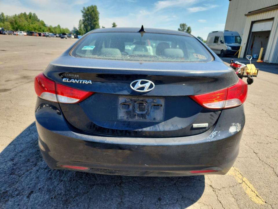 2012 Hyundai Elantra მანქანა იყიდება აუქციონზე, vin: KMHDH4AE9CU272311, აუქციონის ნომერი: 57020096