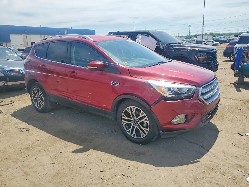 56057706 :رقم المزاد ، 1FMCU0JD7HUC62097 vin ، 2017 Ford Escape مزاد بيع