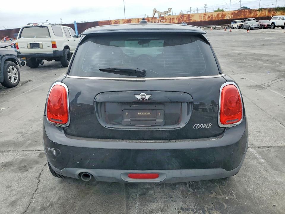 Продаж на аукціоні авто 2016 Mini Cooper, vin: WMWXP5C56GT739233, номер лоту: 58839916