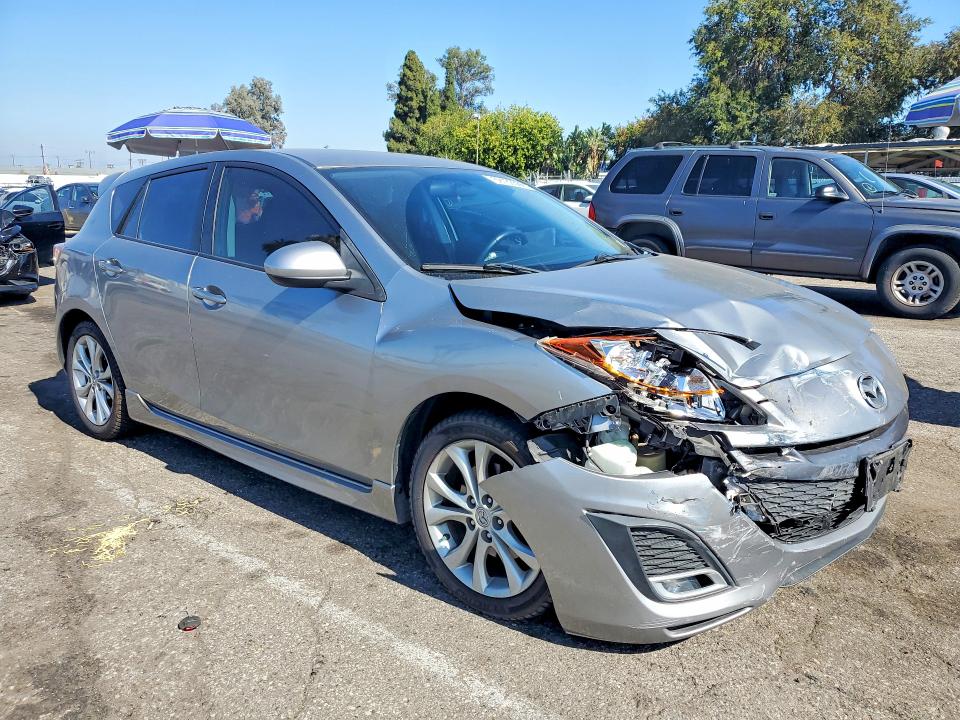 59180586 :رقم المزاد ، JM1BL1K63B1476117 vin ، 2011 Mazda 3 مزاد بيع