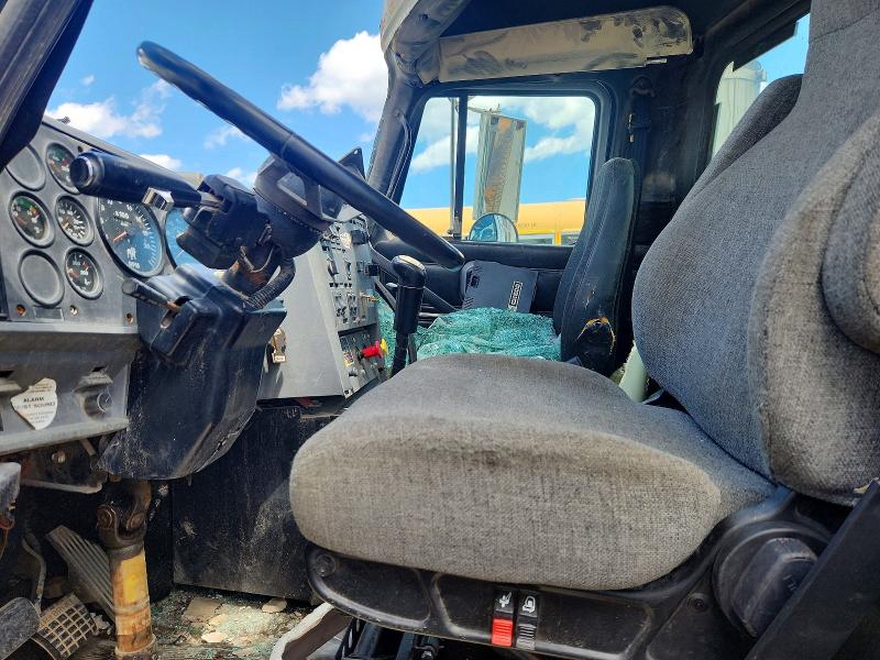 56566066 :رقم المزاد ، 1M1AA13Y8YW125152 vin ، 2000 Mack 600 مزاد بيع